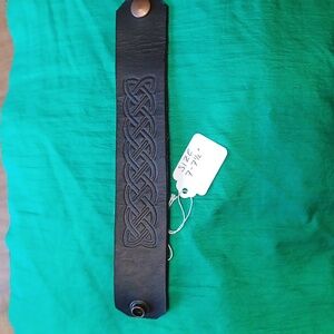 Handmade leather bracelet Size 7-7.5"